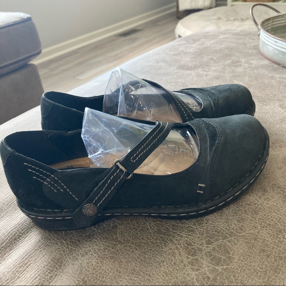 Earth Alder Black Shoe - Picture 2 of 6